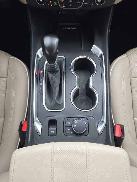 Used 2022 Chevrolet Traverse Premier FWD image 46