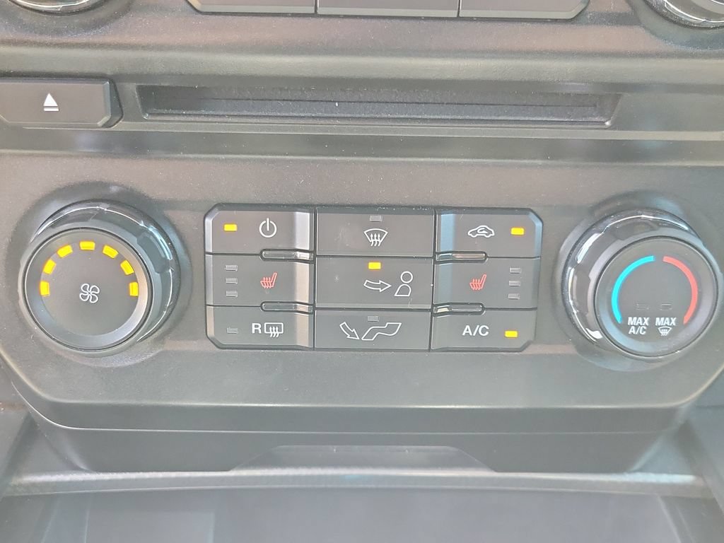 Used 2017 Ford F150 XLT w/ Equipment Group 302A Luxury AWD/4WD image 30