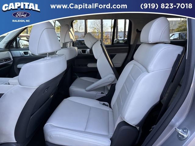 Used 2024 Hyundai Santa Fe Calligraphy w/ Tow & Go Package AWD/4WD image 16