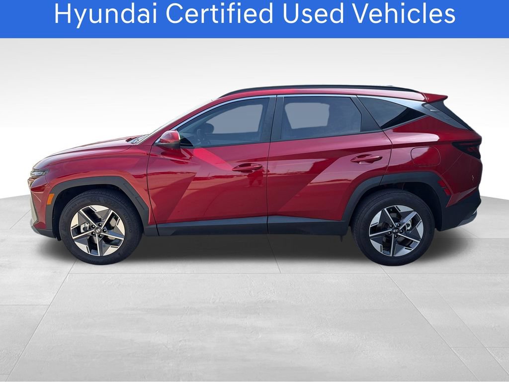 Certified 2025 Hyundai Tucson SEL AWD/4WD image 2
