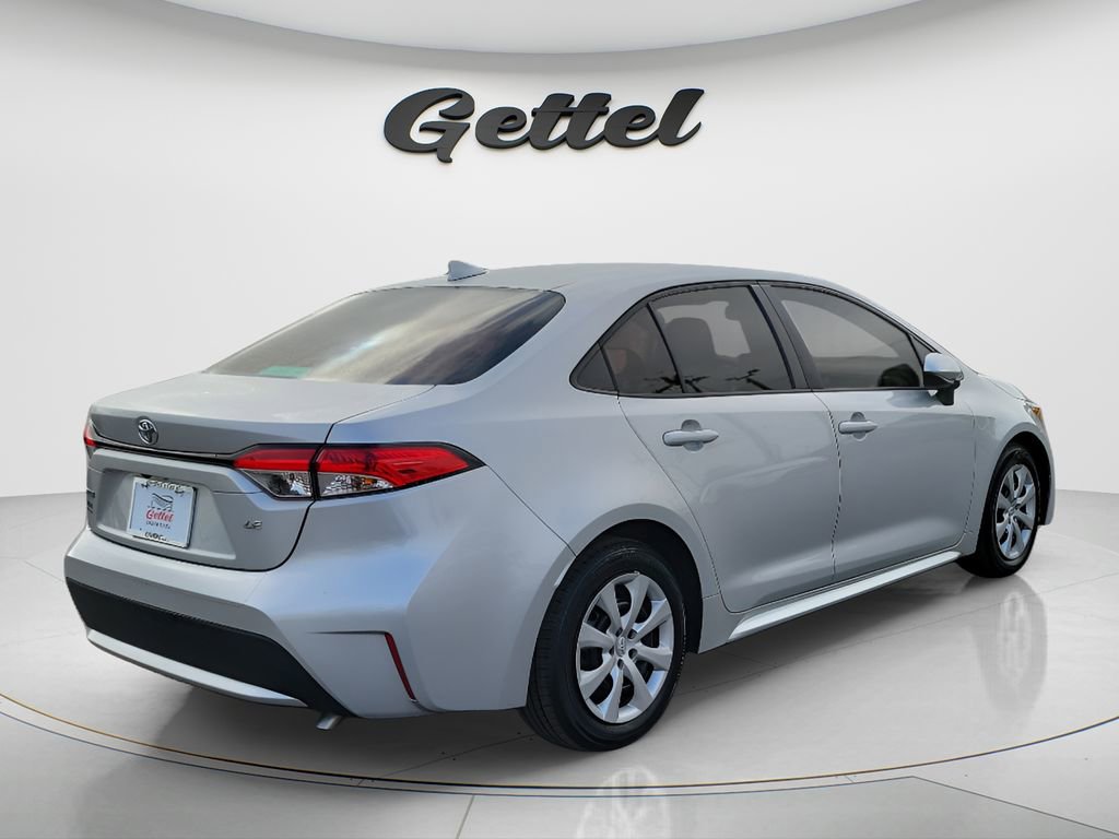 Used 2021 Toyota Corolla LE image 4