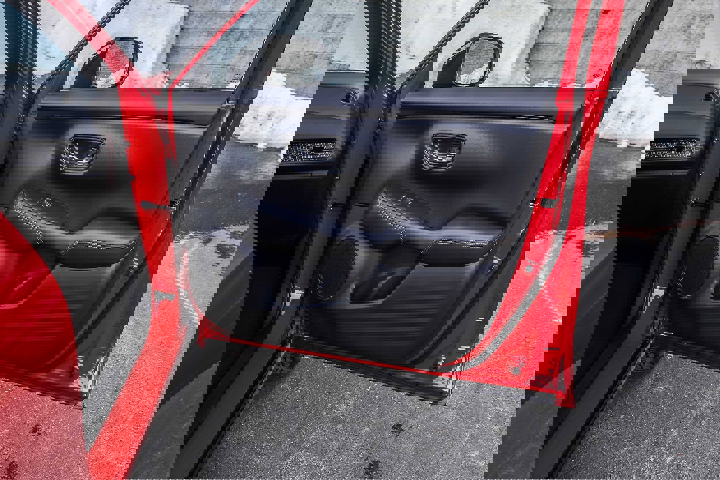 Used 2025 Honda HR-V Sport image 14