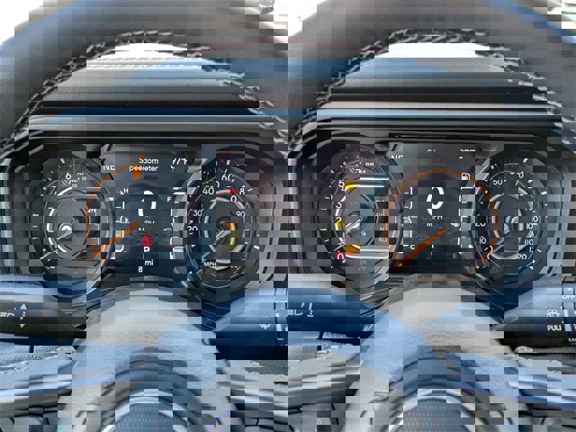 New 2025 Jeep Gladiator Sport image 28