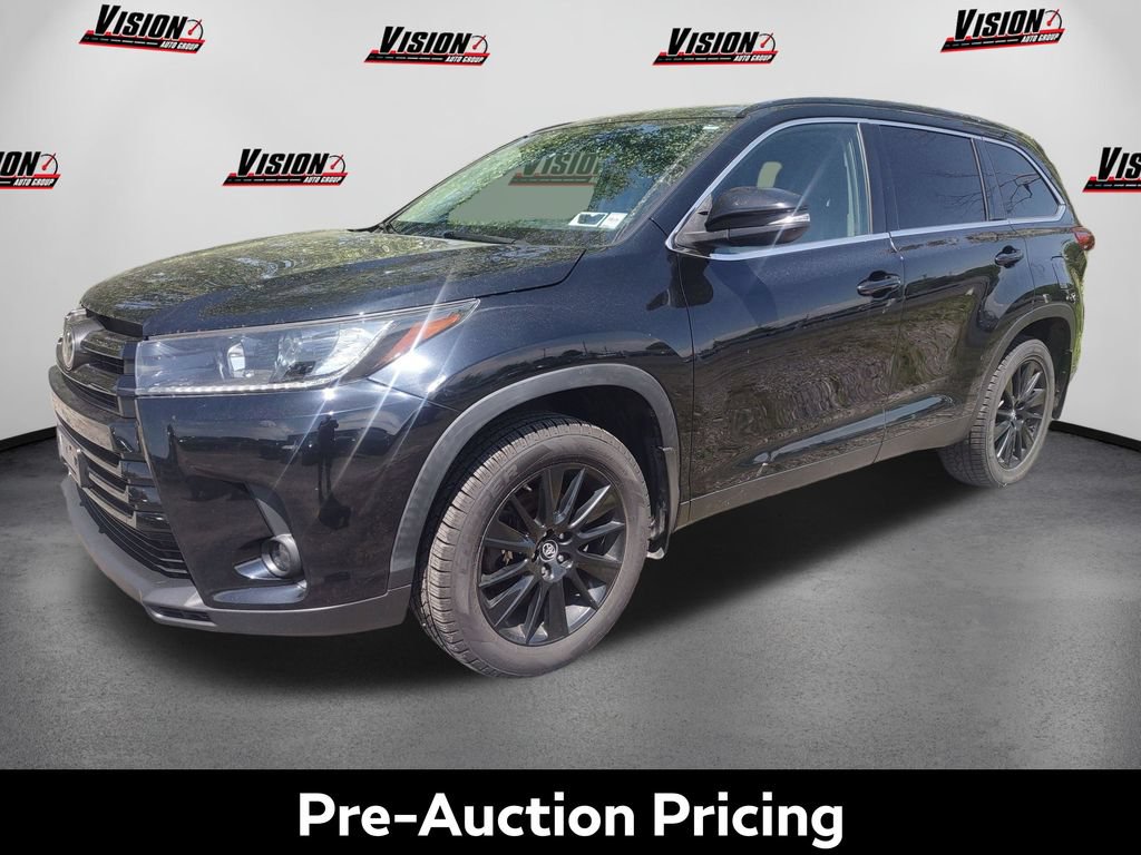 Used 2019 Toyota Highlander SE