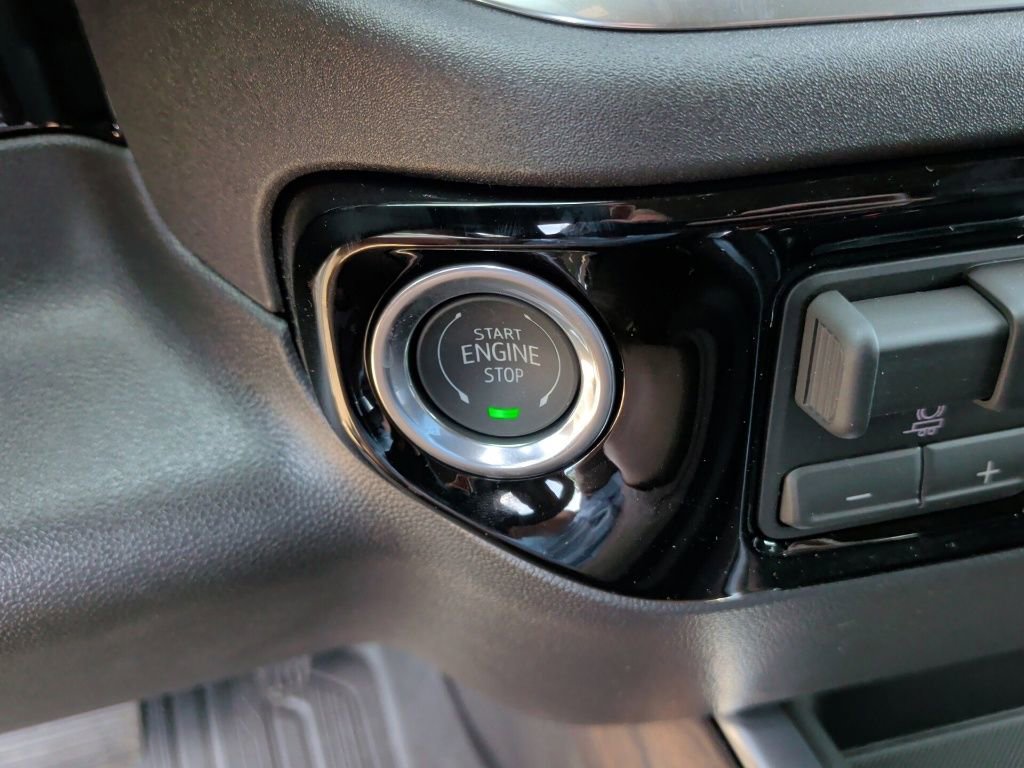 New 2026 GMC Sierra 1500 SLT image 25