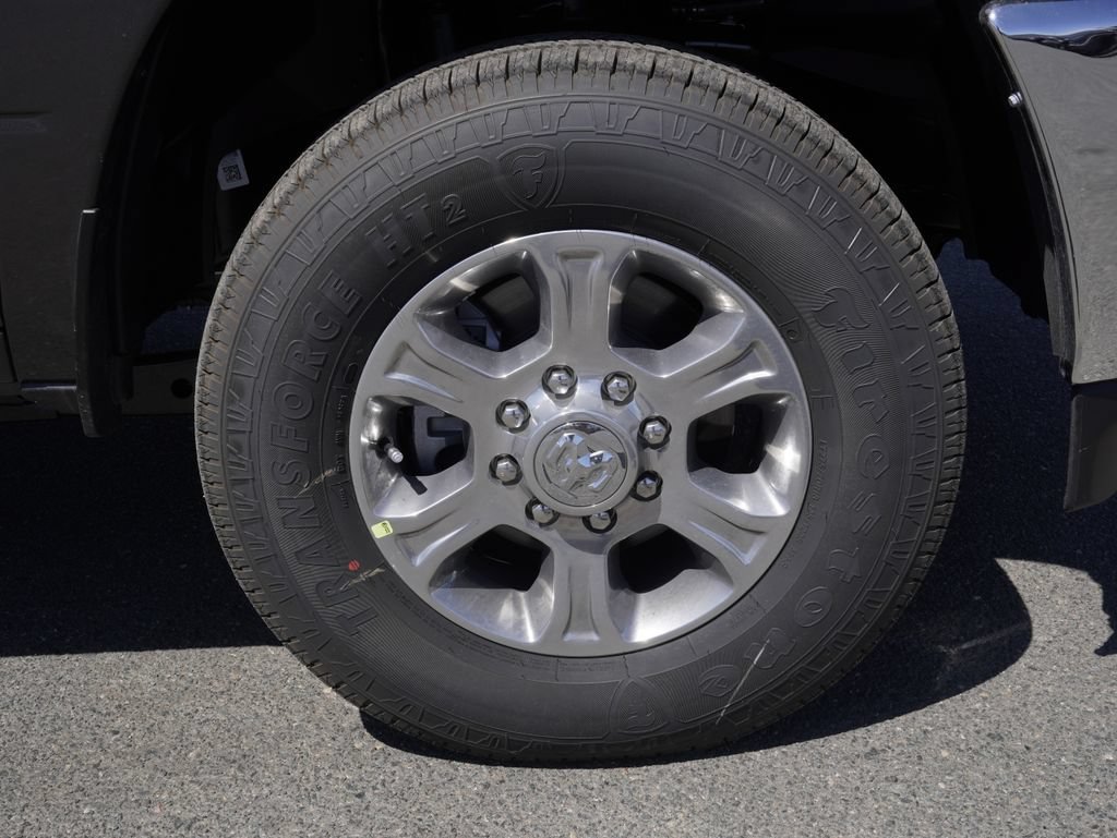 New 2026 RAM 2500 Big Horn AWD/4WD image 10