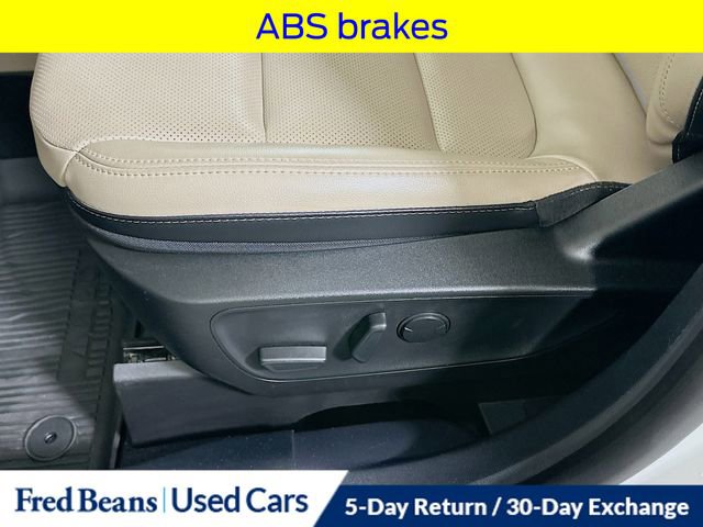 Certified 2022 Ford Escape Titanium w/ Class II Trailer Tow Package AWD/4WD image 24