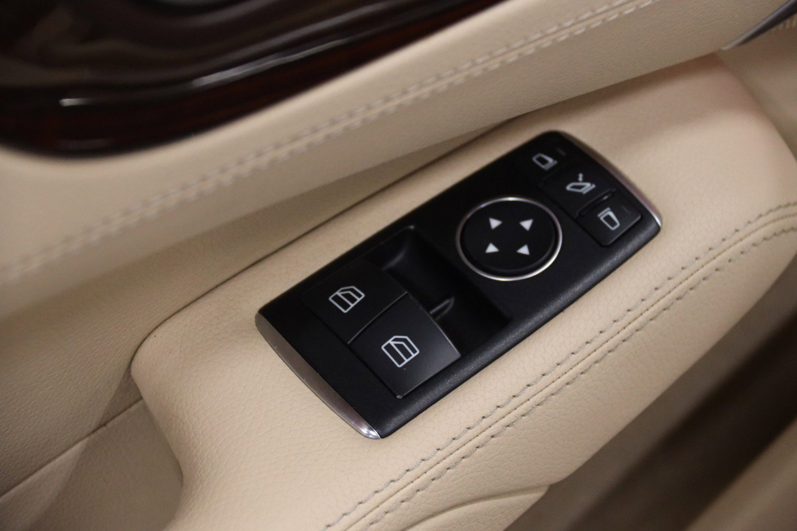 Used 2018 Mercedes-Benz SL 450 image 59