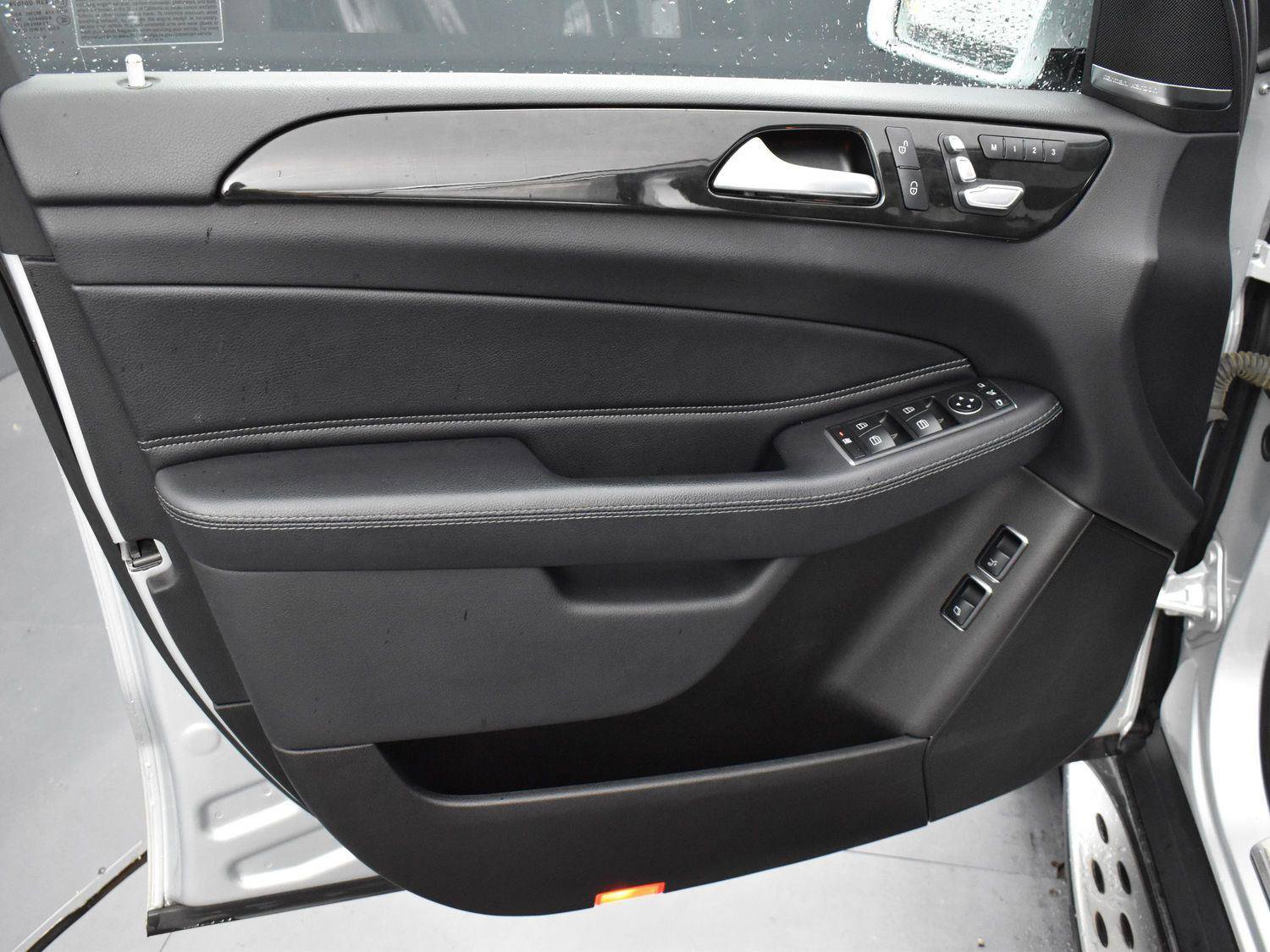 Used 2019 Mercedes-Benz GLS 450 4MATIC image 9