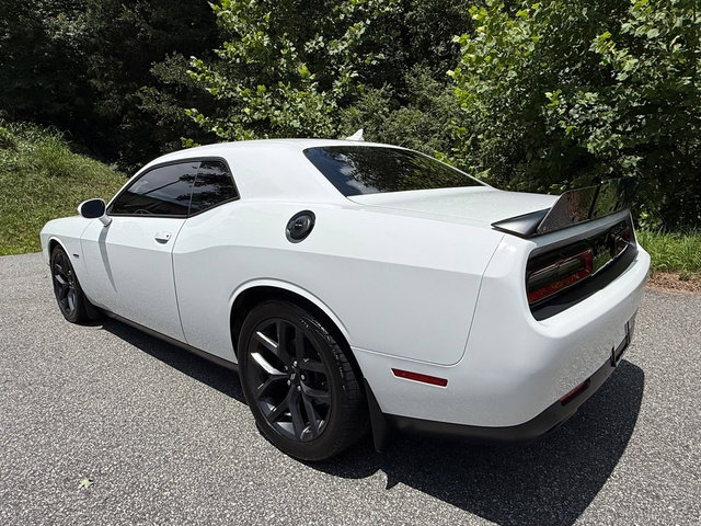 Used 2019 Dodge Challenger R/T w/ Plus Package RWD image 8