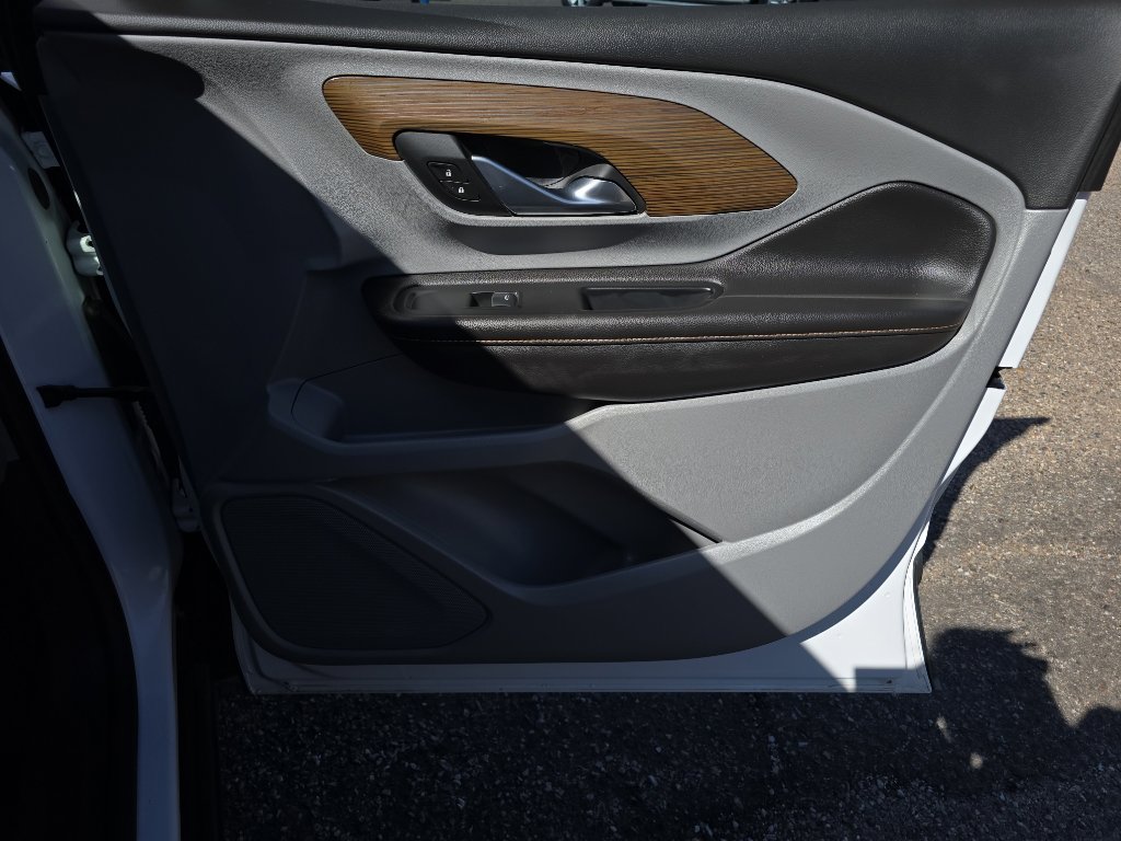 Used 2020 GMC Terrain SLE image 26