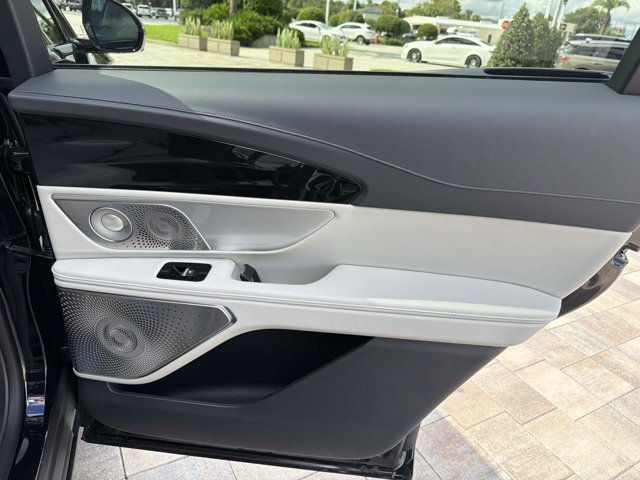 New 2026 Lincoln Nautilus Reserve AWD/4WD image 21