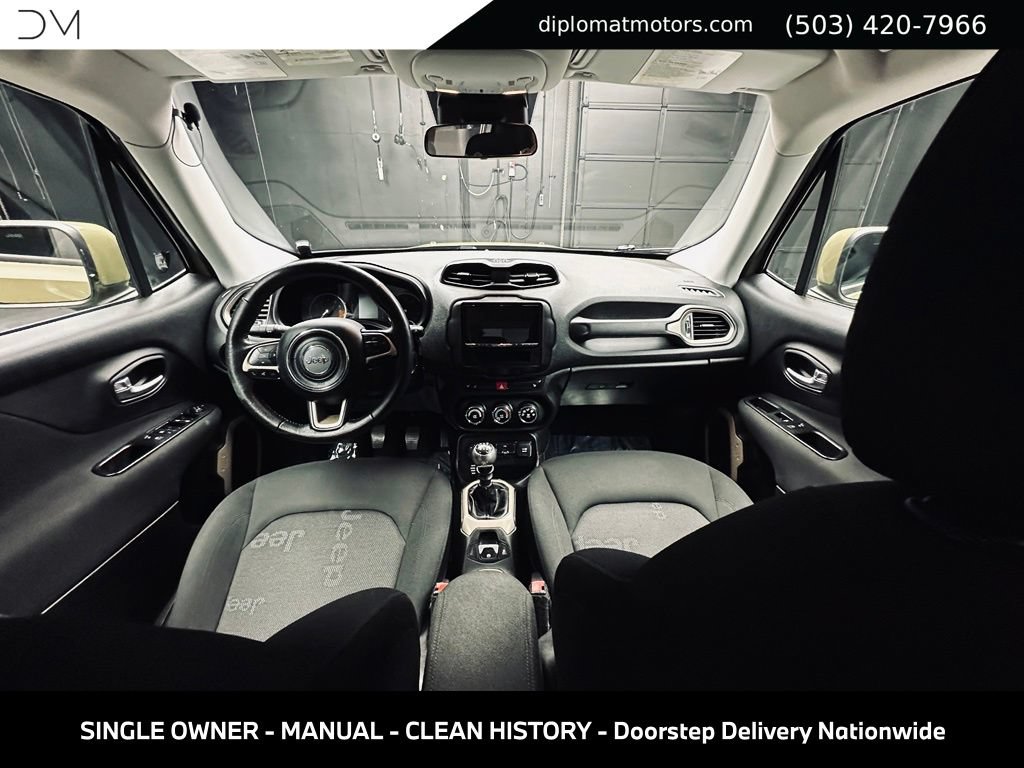 Used 2015 Jeep Renegade Latitude w/ Cold Weather Group II AWD/4WD image 28