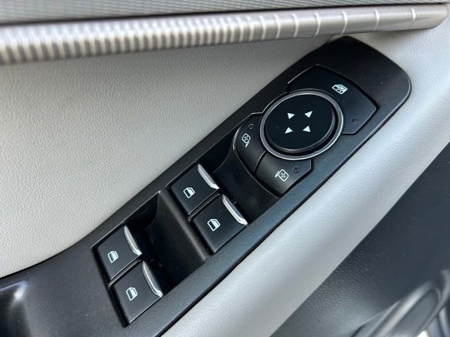 Used 2025 Ford Explorer Active w/ Active Comfort Package image 30