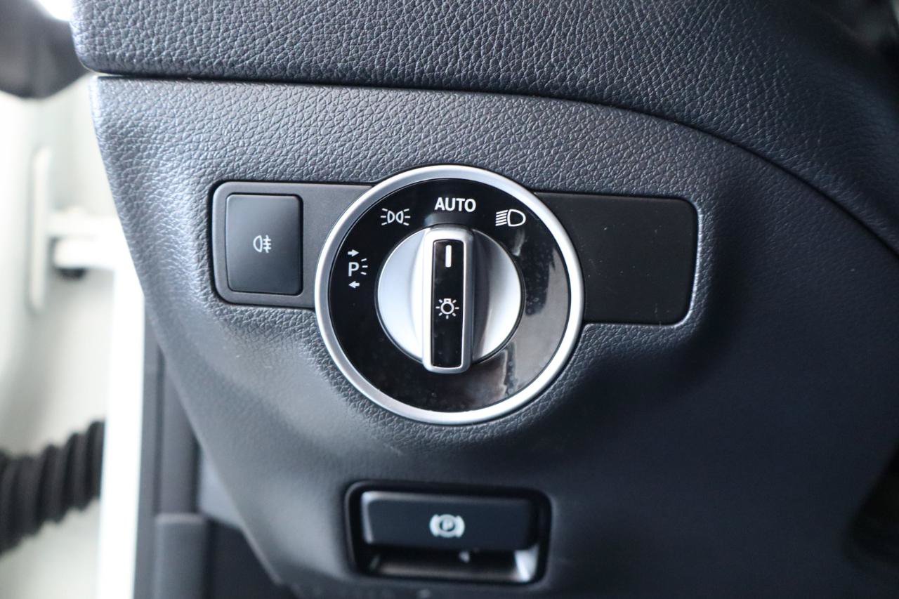 Used 2016 Mercedes-Benz CLA 250 image 26
