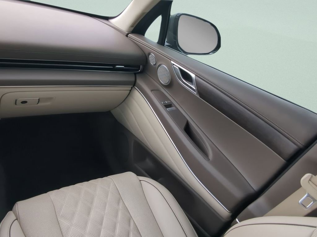 Used 2024 Genesis GV80 3.5T w/ Prestige Matte Package image 9