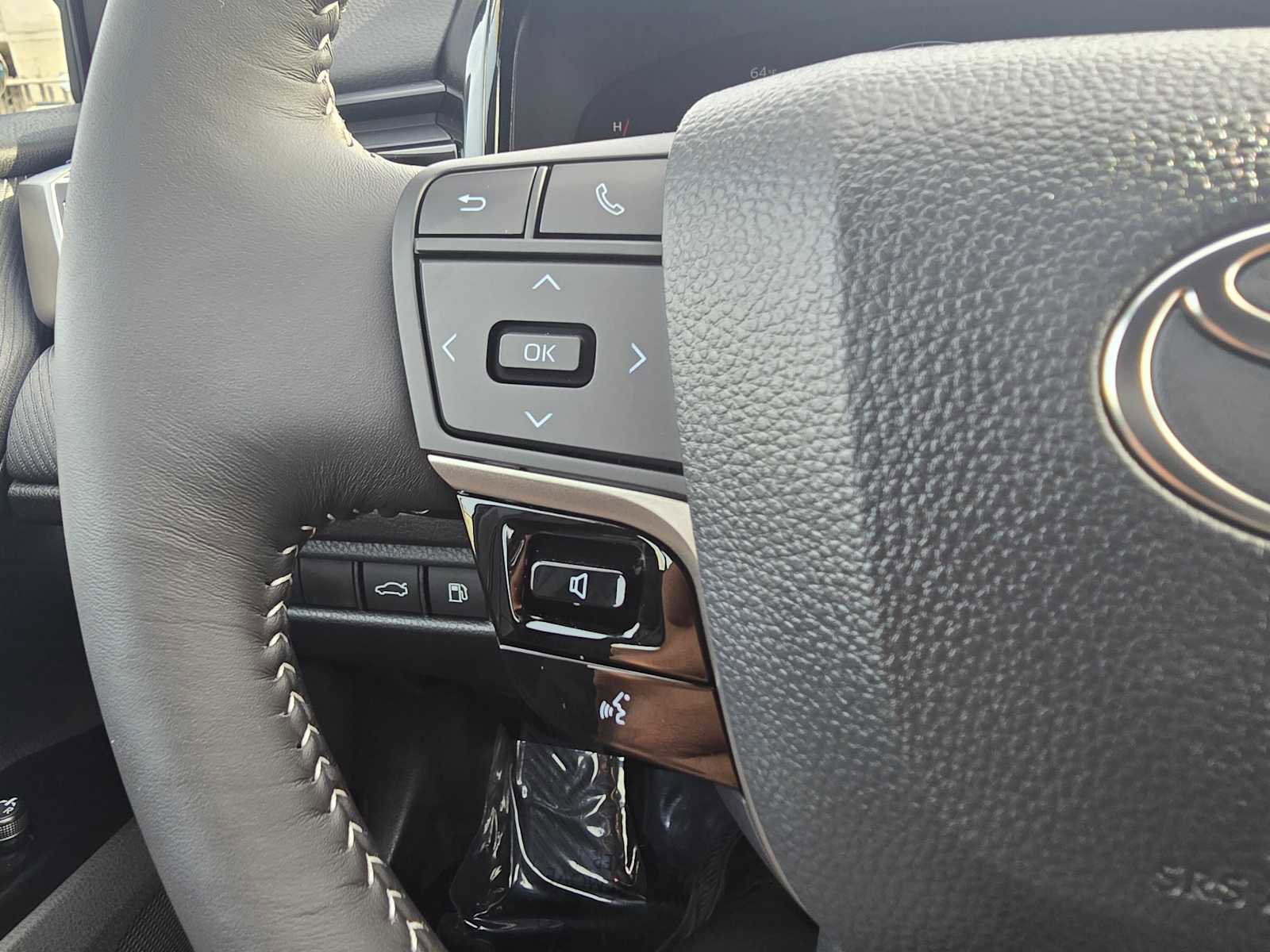 New 2026 Toyota Camry Hybrid image 32