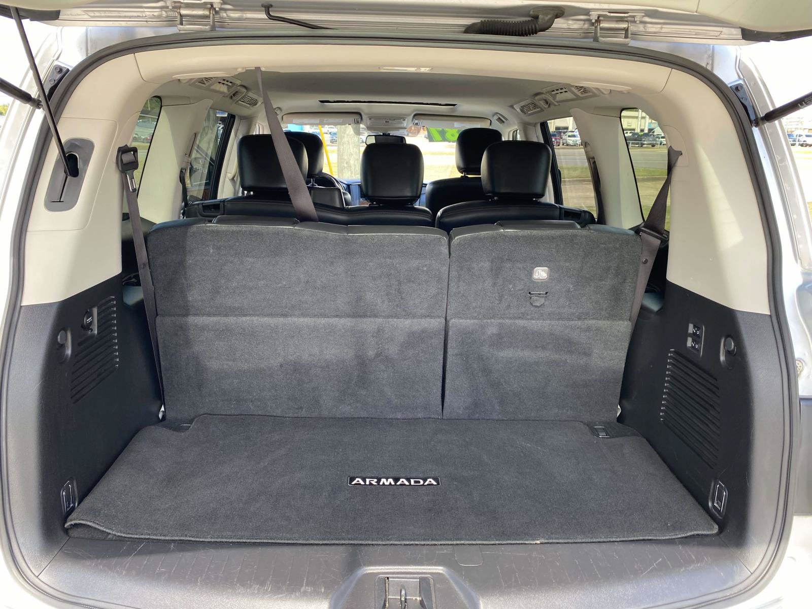 Used 2019 Nissan Armada SL w/ Premium Package RWD image 12
