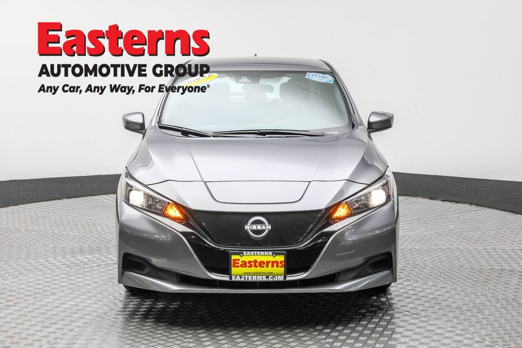 Used 2023 Nissan Leaf S image 2