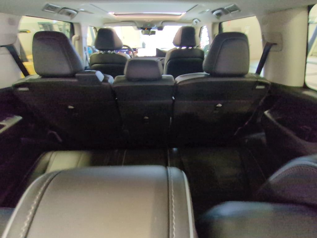 Used 2025 INFINITI QX80 Sensory image 31