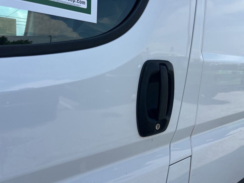 Used 2025 RAM ProMaster 2500 w/ Convenience Group FWD image 19