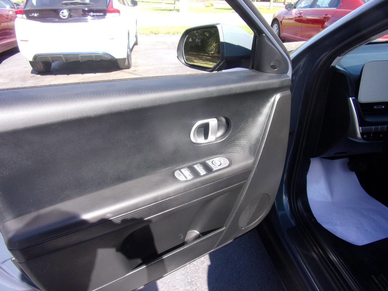 Used 2023 Hyundai Ioniq 5 SE w/ Cargo Package image 19