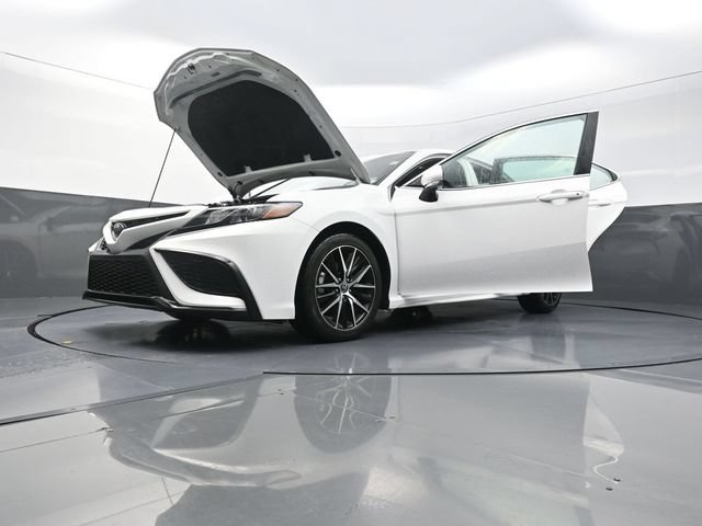 Certified 2024 Toyota Camry SE FWD image 40