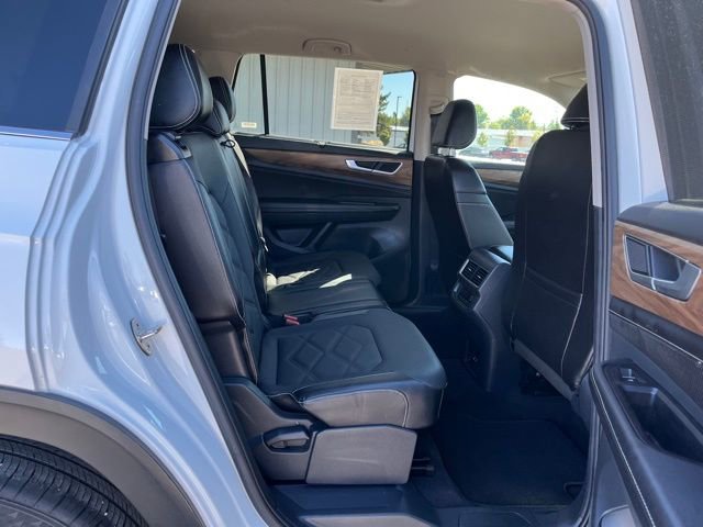 Used 2024 Volkswagen Atlas SE image 29