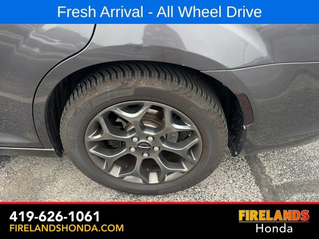 Used 2017 Chrysler 300 S w/ 300S Premium Group AWD/4WD image 13