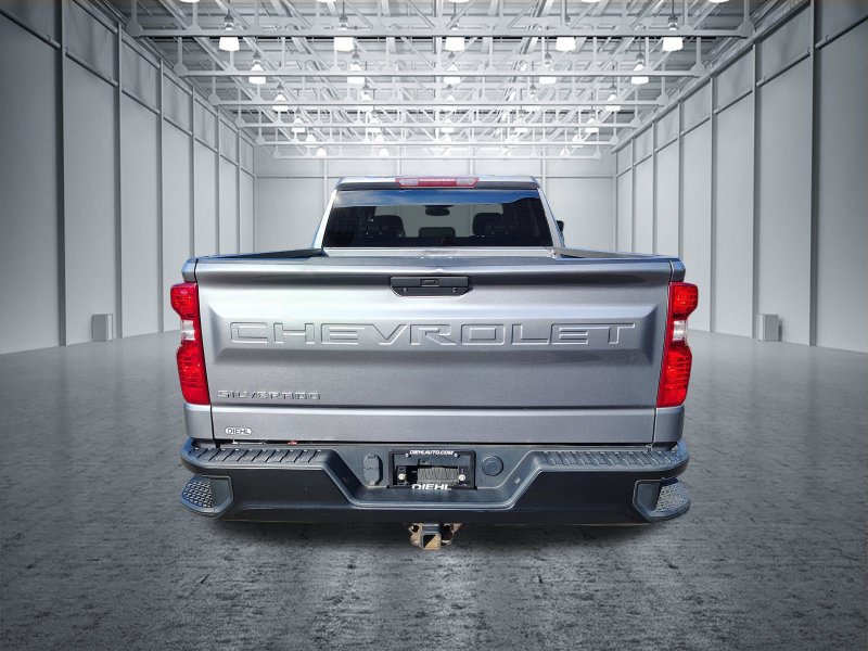 Certified 2021 Chevrolet Silverado 1500 W/T w/ WT Value Package AWD/4WD image 9
