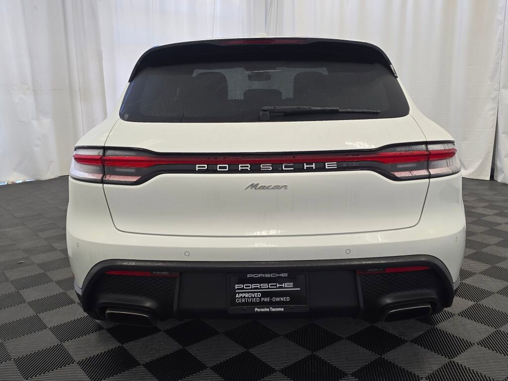 Certified 2024 Porsche Macan image 6