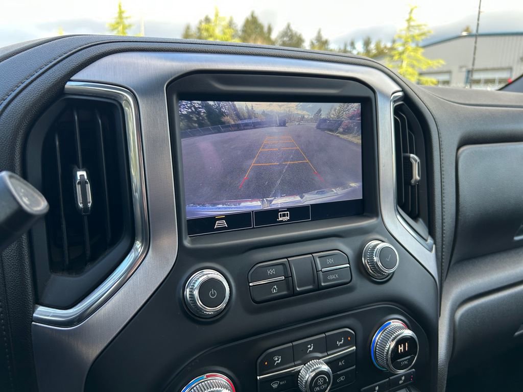 Used 2021 GMC Sierra 1500 SLE w/ X31 Off-Road Package AWD/4WD image 18