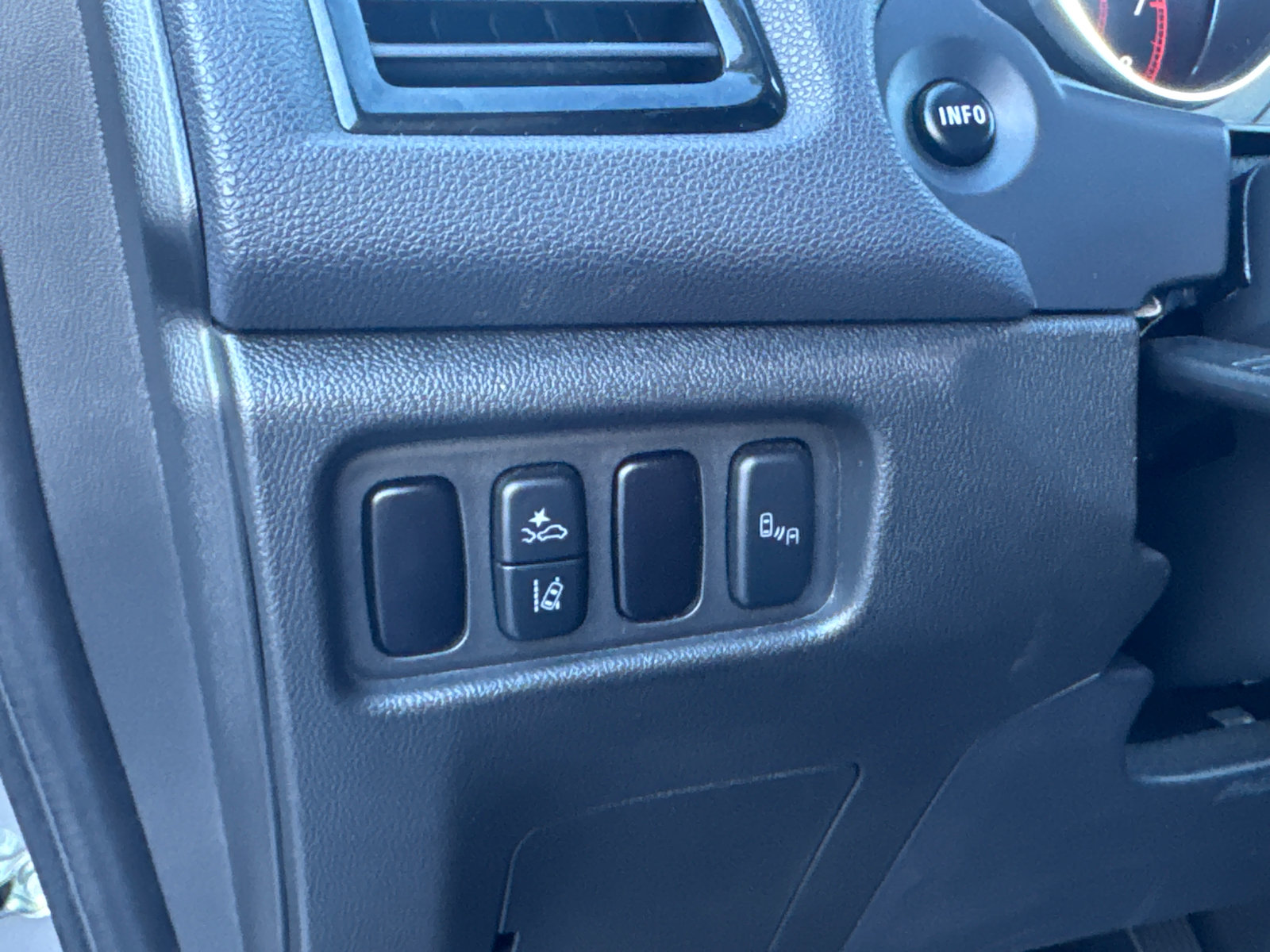 Used 2024 Mitsubishi Outlander Sport SE AWD/4WD image 33