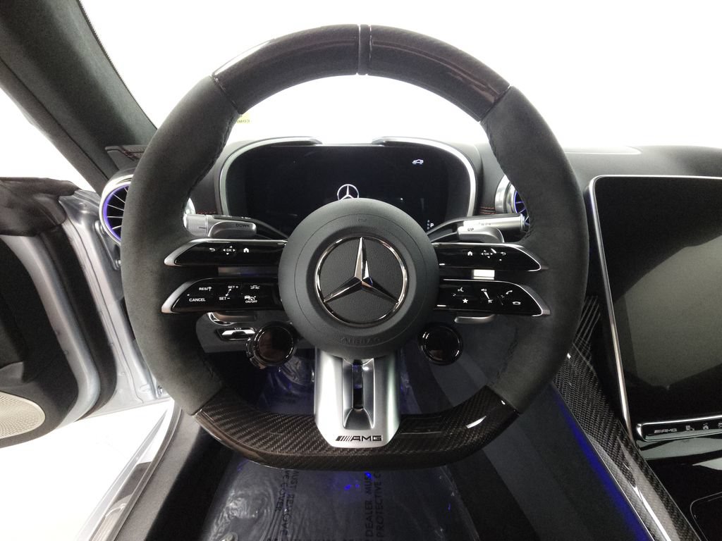 Used 2024 Mercedes-Benz SL 63 AMG 4MATIC image 13