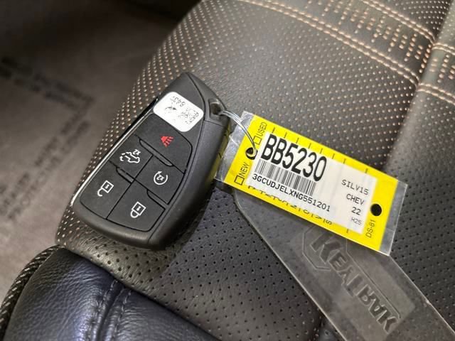 Used 2022 Chevrolet Silverado 1500 High Country w/ High Country Premium Package image 30