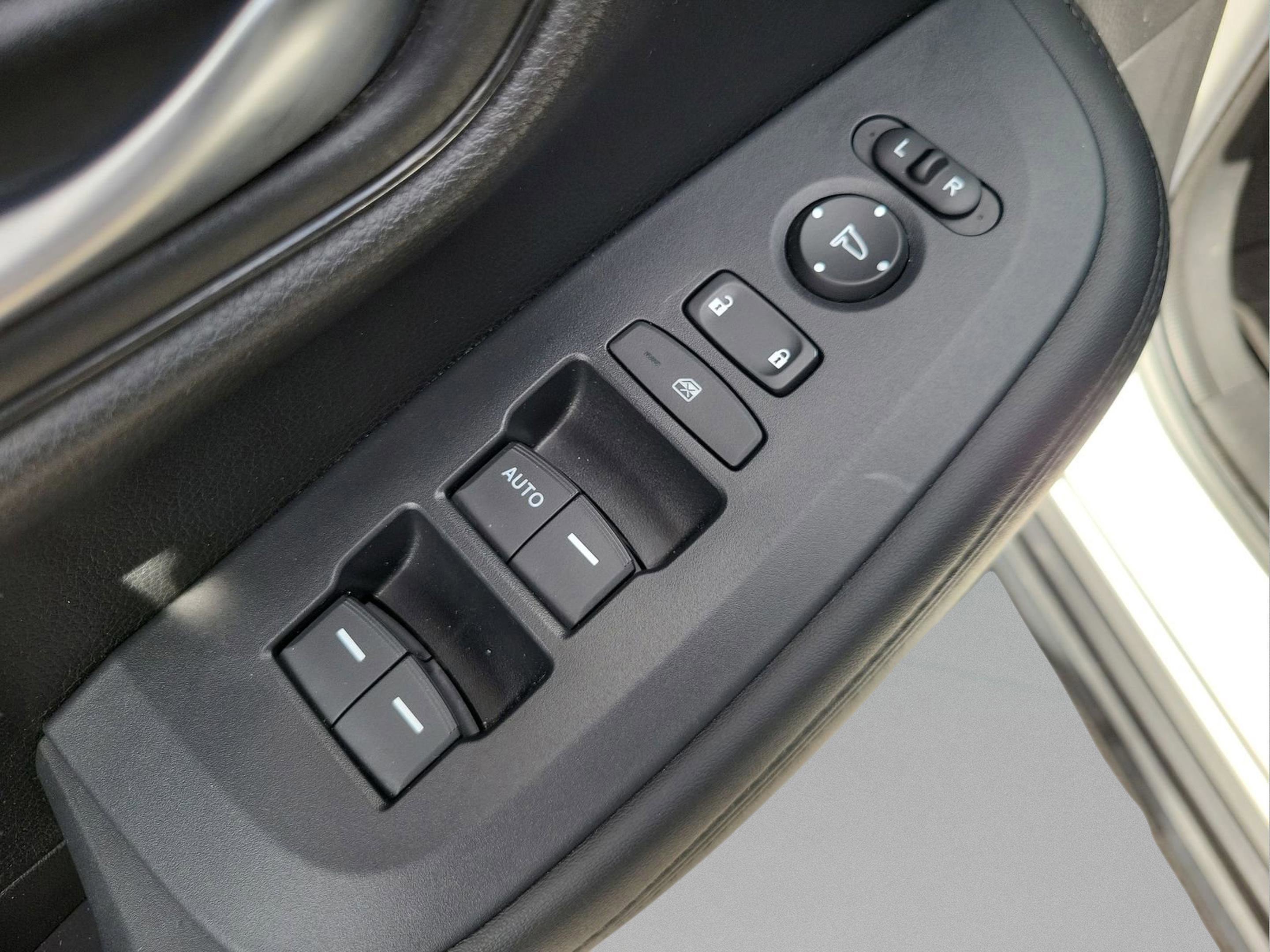 Certified 2024 Honda HR-V LX image 16