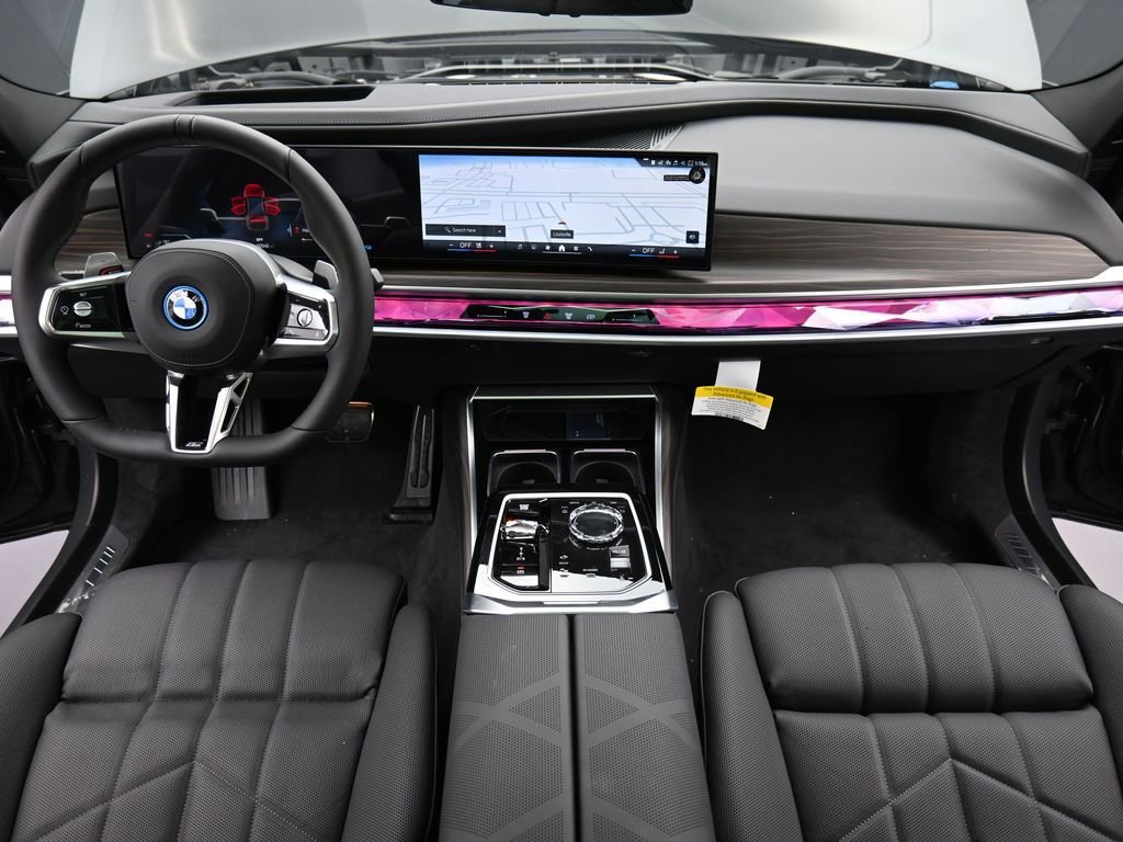 New 2026 BMW 750e xDrive image 14