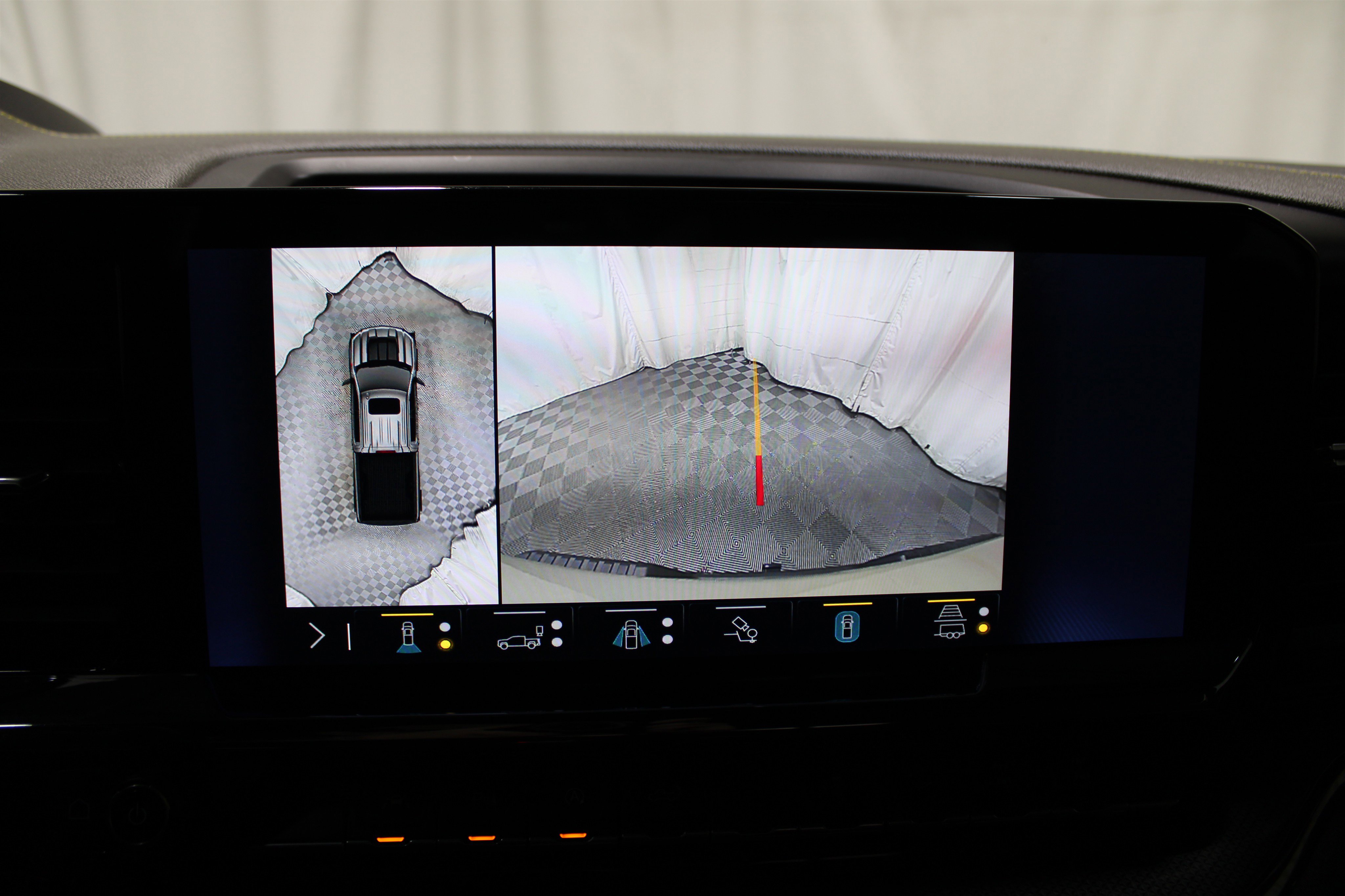 Used 2023 Chevrolet Silverado 1500 ZR2 image 22