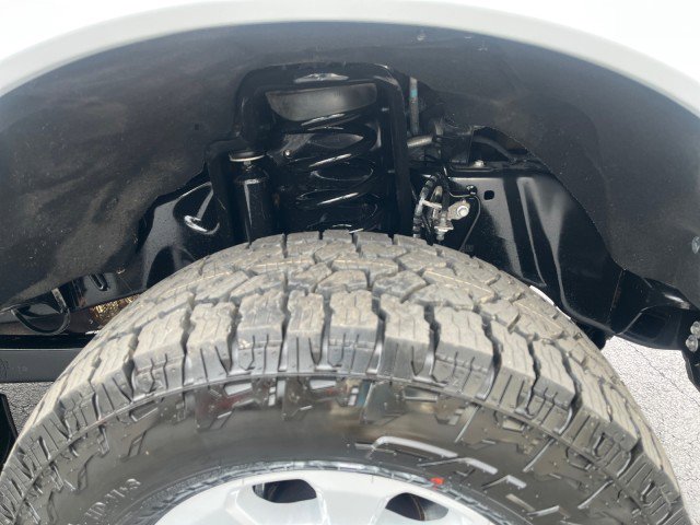 Used 2024 Ford F350 XLT image 5