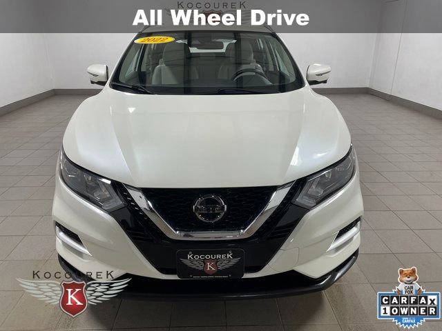 Used 2022 Nissan Rogue Sport SL AWD/4WD image 2