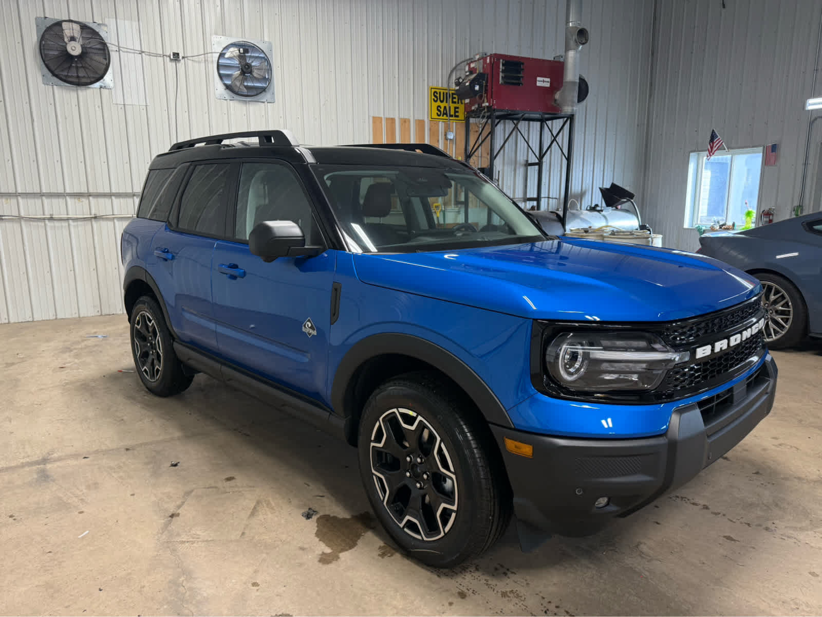 New 2025 Ford Bronco Sport Outer Banks w/ Outer Banks Tech Package+ AWD/4WD image 2