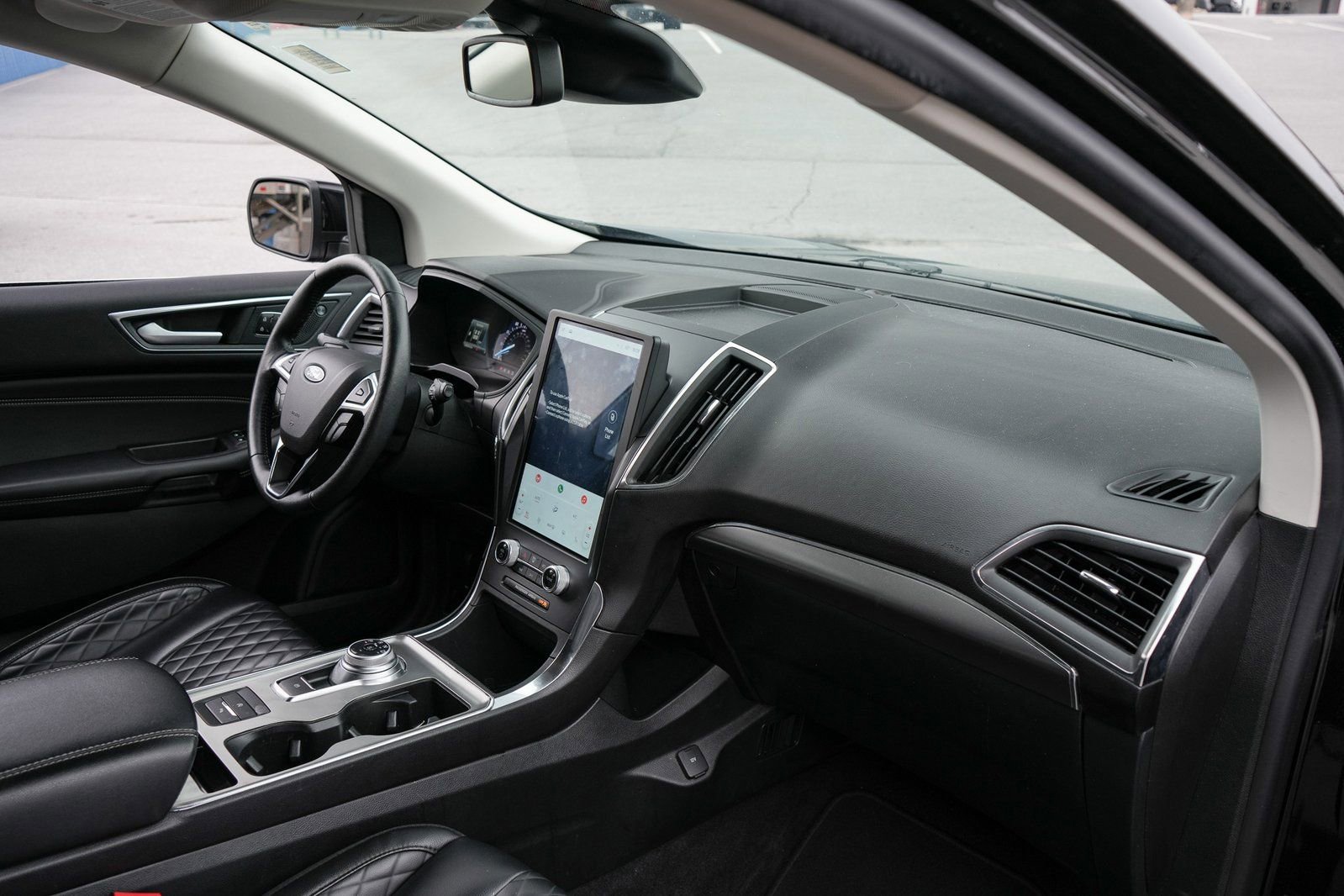 Used 2024 Ford Edge Titanium image 20