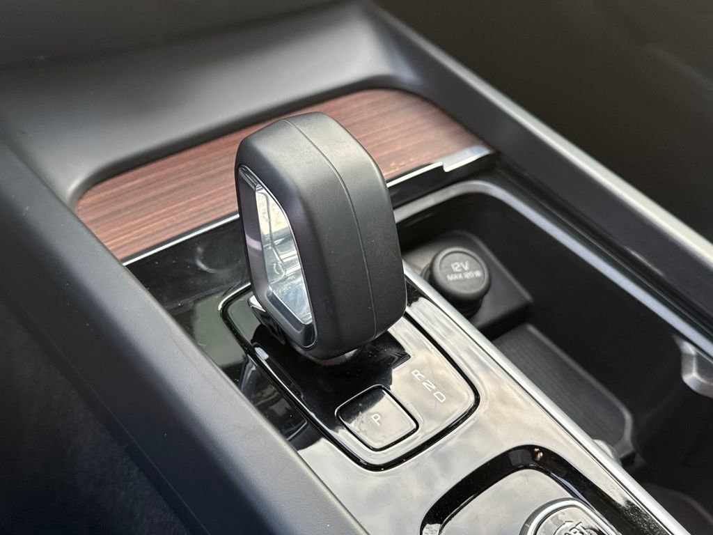 Used 2024 Volvo S60 B5 Plus image 16