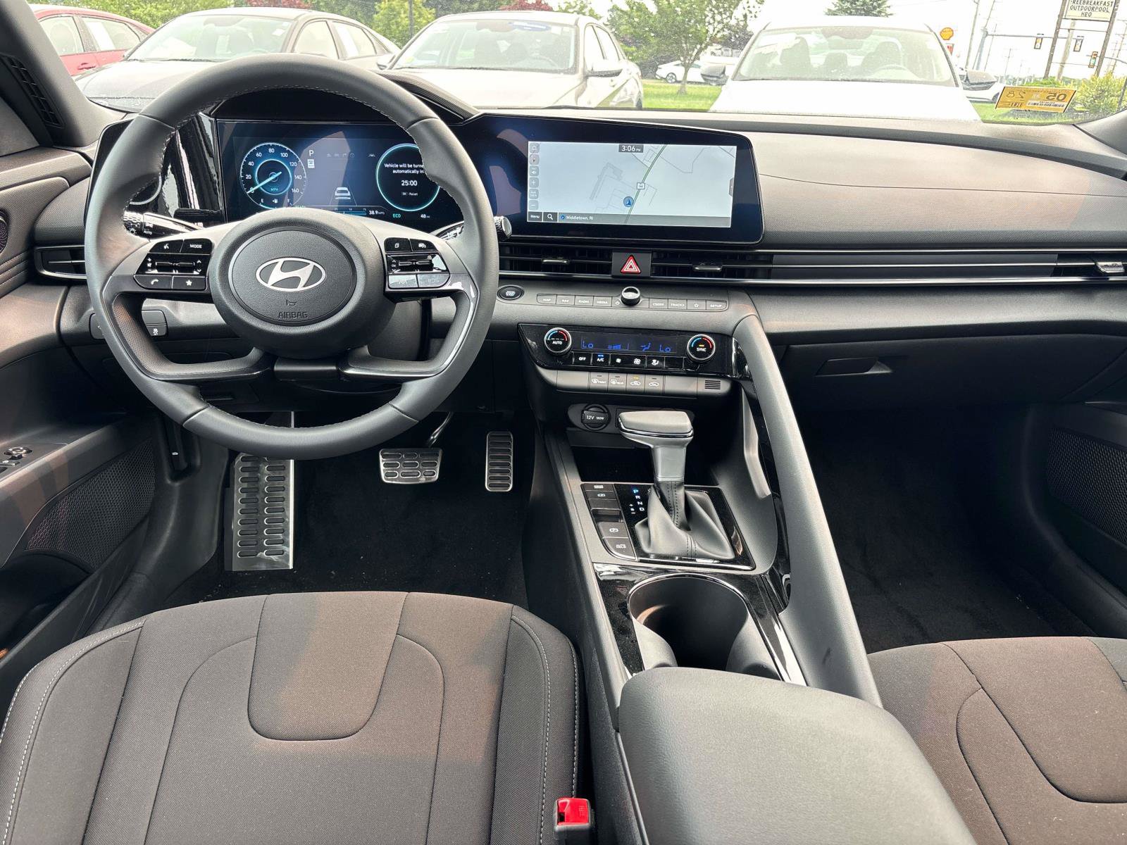 Certified 2026 Hyundai Elantra SEL FWD image 11