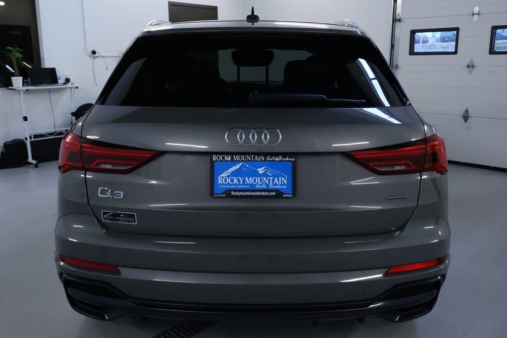 Used 2020 Audi Q3 2.0T Prestige w/ Prestige Package AWD/4WD image 6