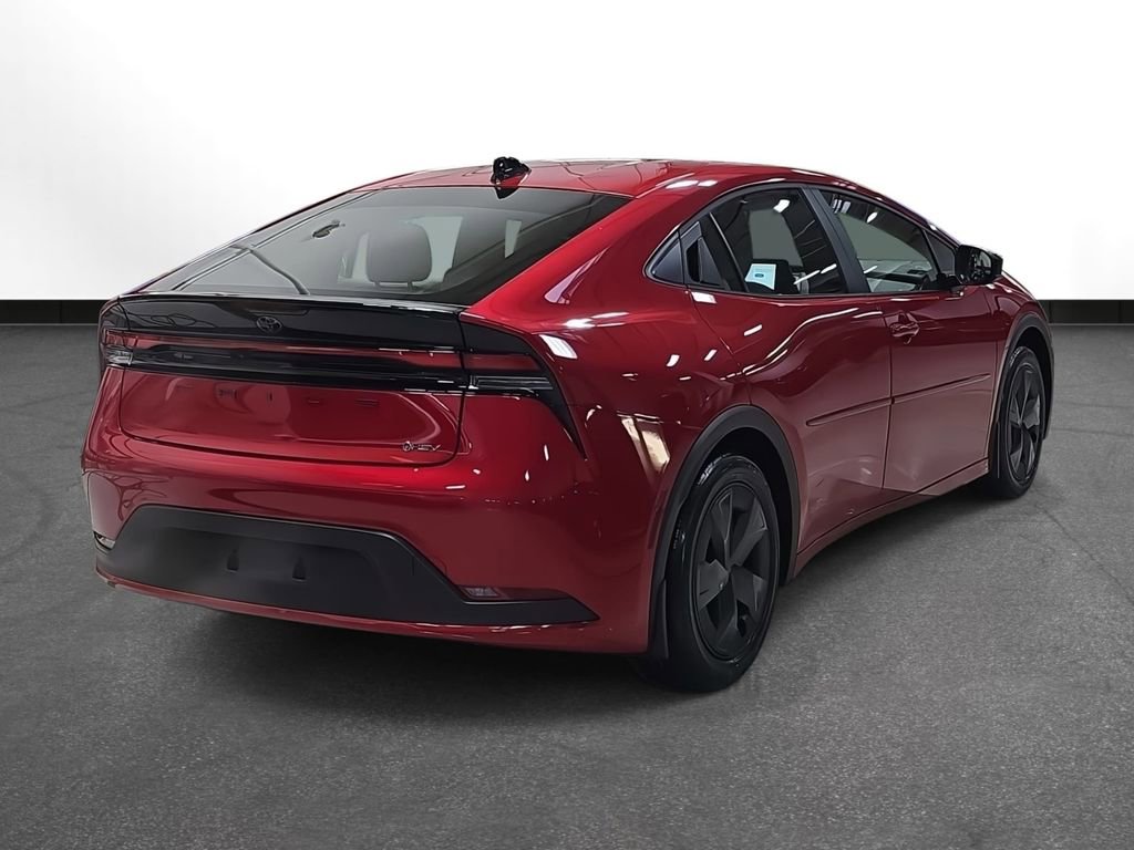 Used 2026 Toyota Prius LE image 5