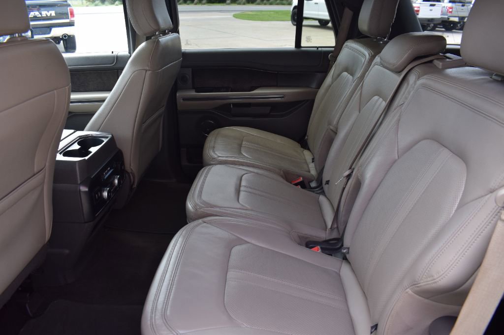 Used 2019 Ford Expedition Limited w/ Equipment Group 301A RWD image 10