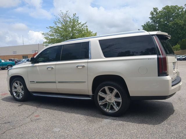 Used 2015 Cadillac Escalade ESV Luxury AWD/4WD image 6