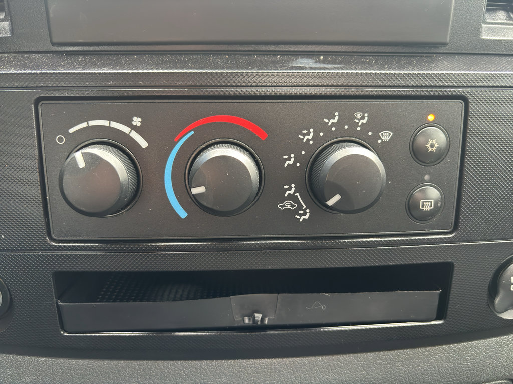 Used 2007 Dodge Ram 1500 Truck ST w/ SXT Group image 18