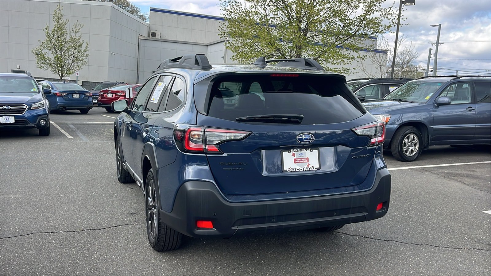 Certified 2025 Subaru Outback Onyx Edition AWD/4WD image 7